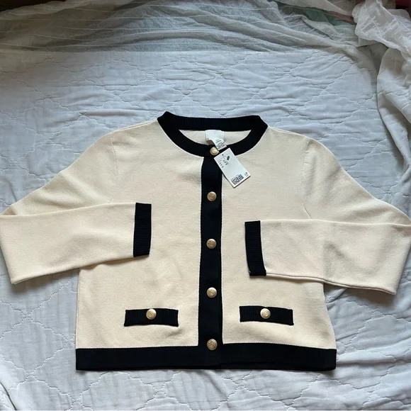 NWT H&M Cream and Black Cardigan Sweater - Picture 2 of 9
